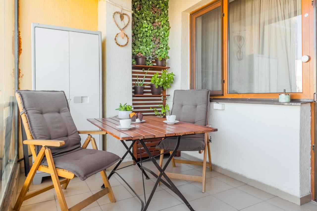 Lovely Apartment With City View Bucureşti Exterior foto