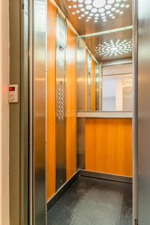 Lovely Apartment With City View Bucureşti Exterior foto