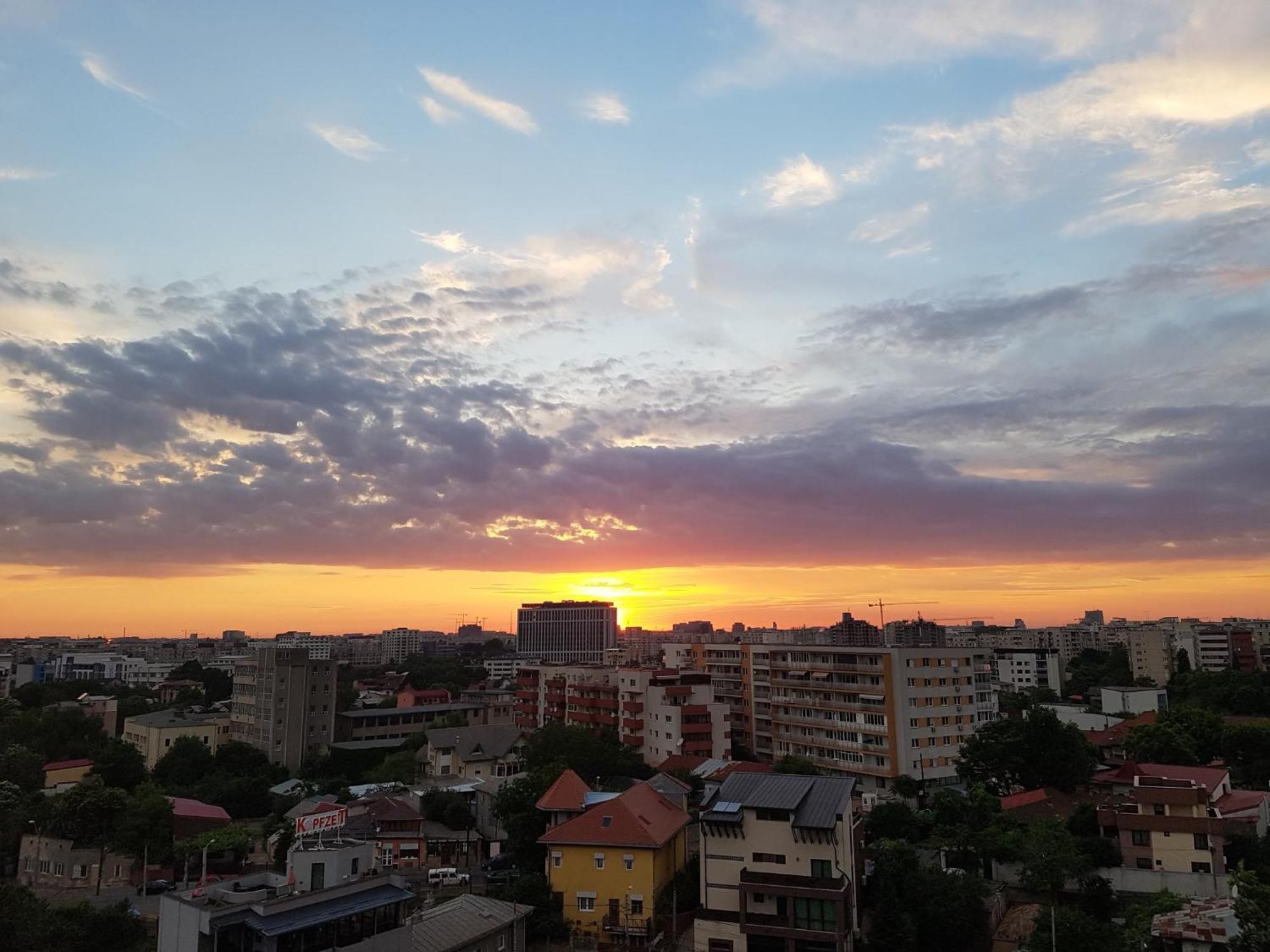 Lovely Apartment With City View Bucureşti Exterior foto